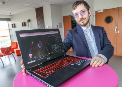 En fin d’études, il prépare déjà son projet d’entreprise dans le numérique